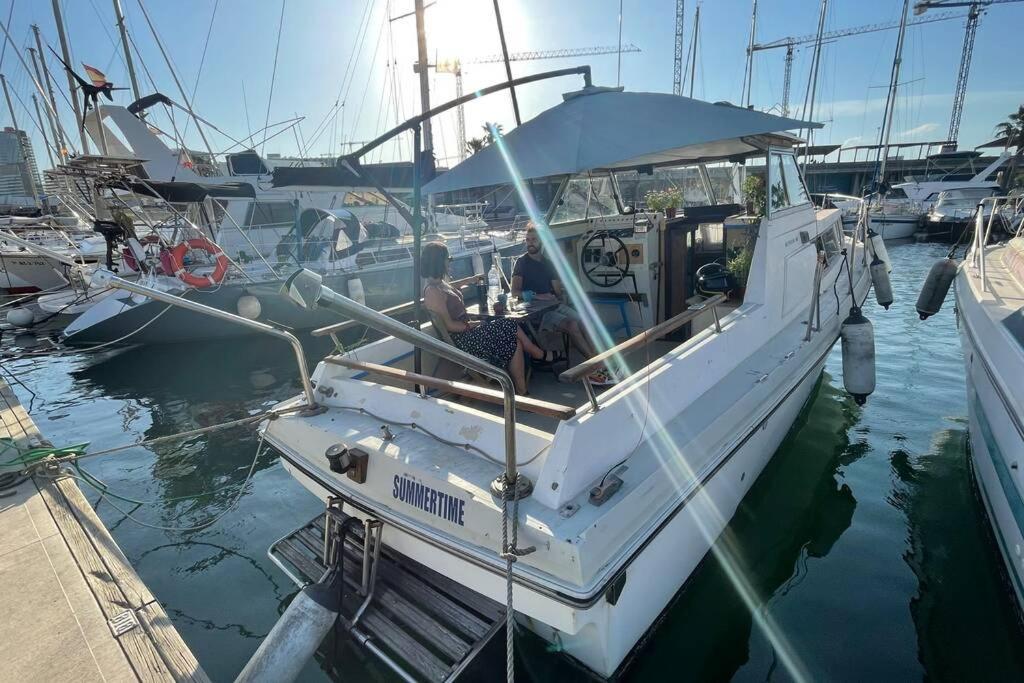 Hotel Beautiful 70s vintage yacht boat in Barcelona Sant Adria de Besos Exterior foto